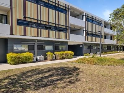 WSU Penrith Village Exterior