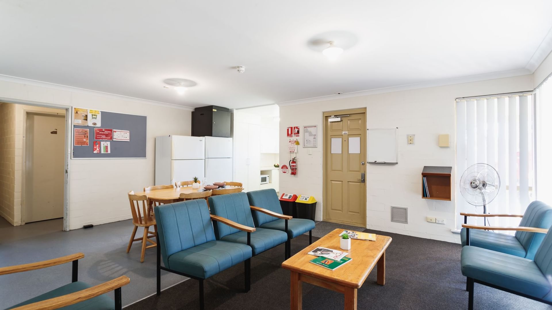 8 Bedroom Apartment Common Area