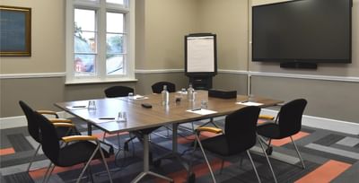 meeting room at easthampstead park in wokingham