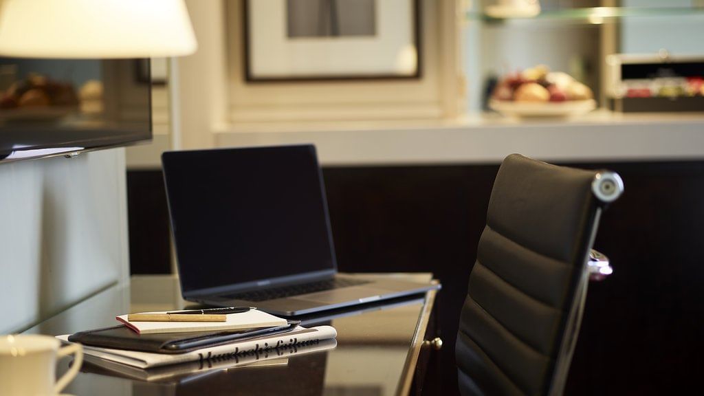 comfortable work space at Pullman Melbourne on the park 