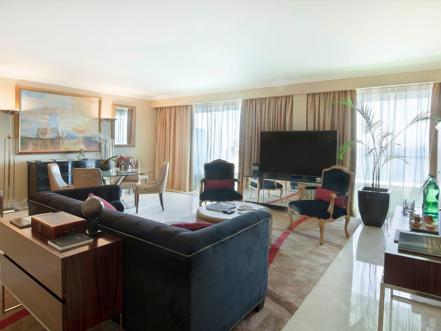 Living space in Presidential Suite at Hotel Cascais Miragem