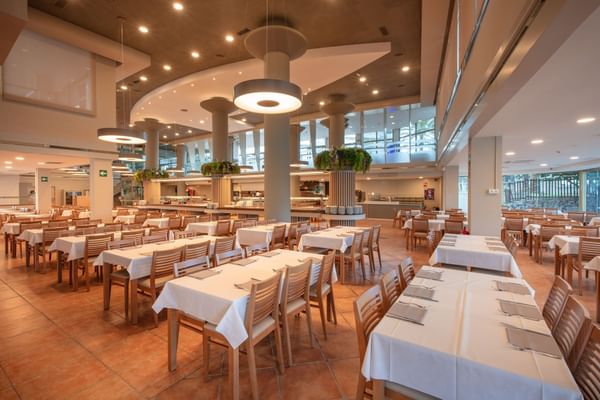 Bufet restaurante en Ponient Dorada Palace