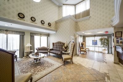 Hotel Lobby - Monte Carlo Inns Brampton