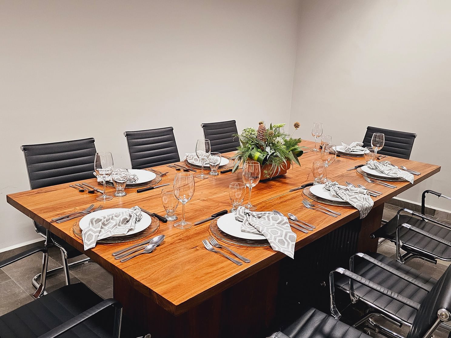 Table setup arranged in Board Room 1 at Viaggio Resort Mazatlan