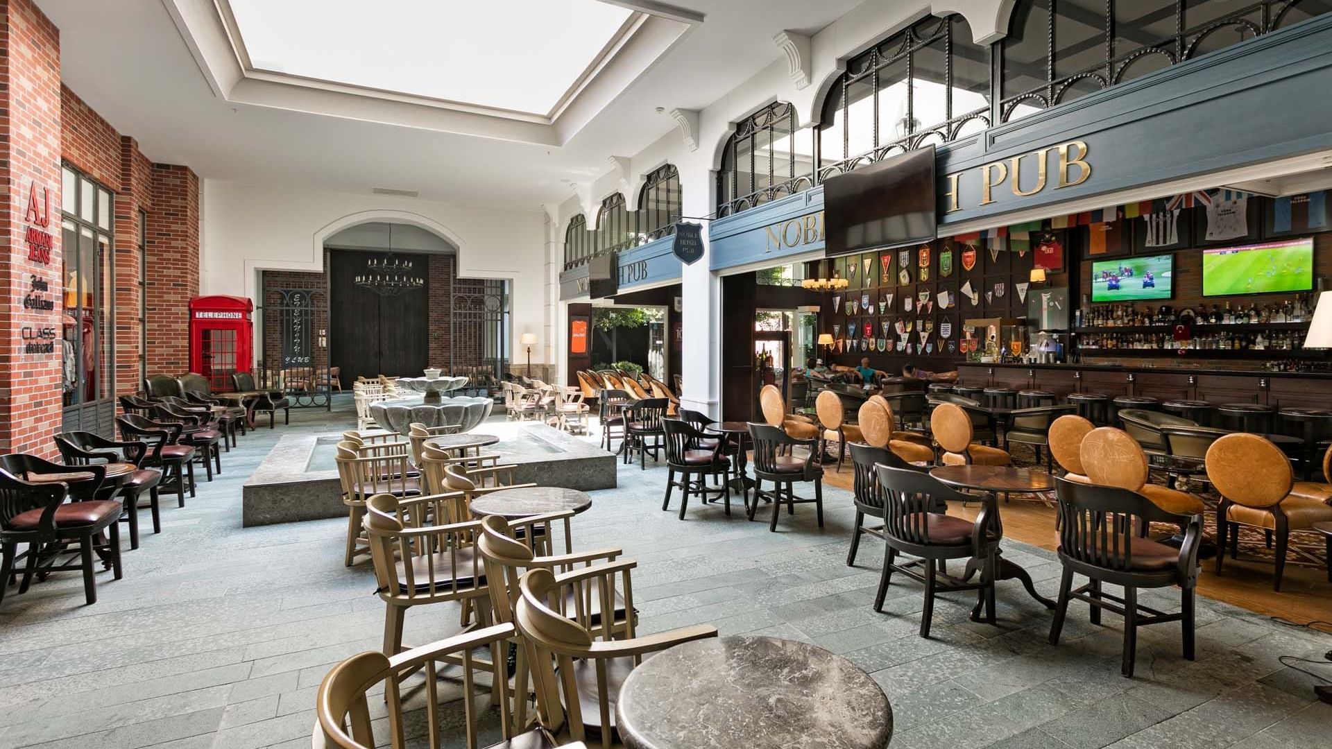 Bars in Belek Turkey | Titanic Deluxe Golf Belek