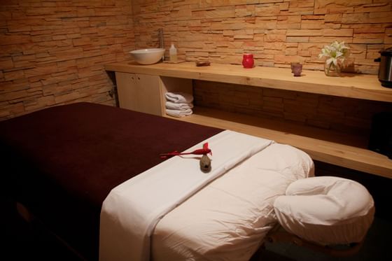 relaxing Massage Table in spa at NOI Puma Lodge Hotel