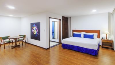 alojamiento en Manizales con cama queen moderno