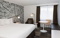 Coast Canmore Hotel & Conference Centre - Comfort Room King
