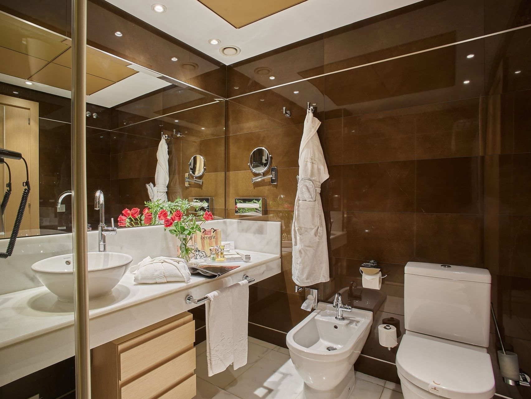 Deluxe Suite at Nexus Valladolid Suites & Hotel