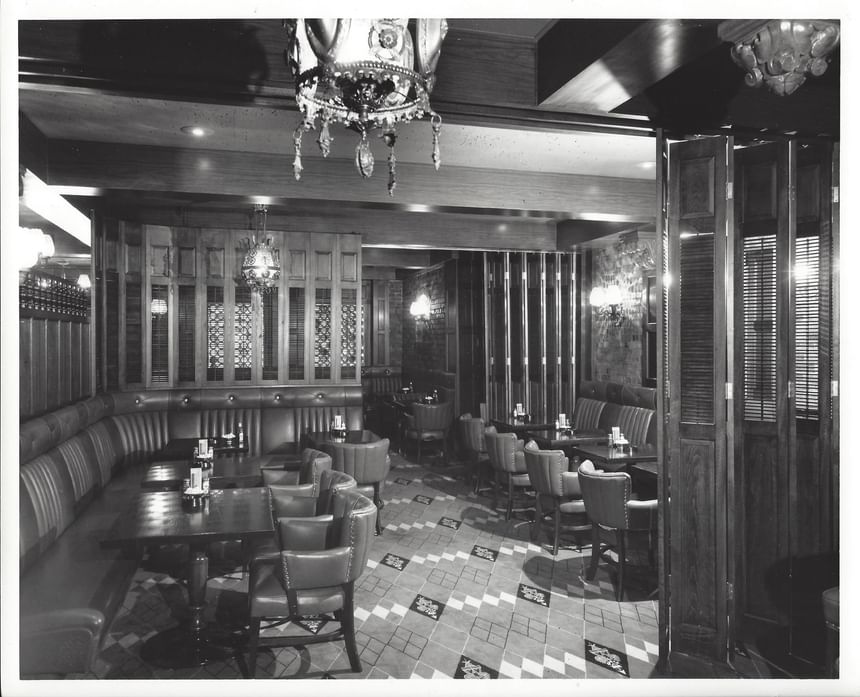 Vintage image of the dining area in Dunbar Room at Hotel Sorrento