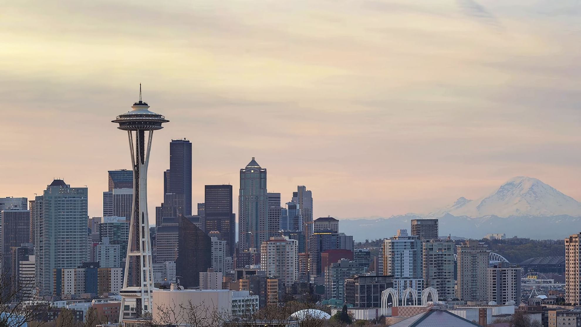 Aerial view of Kerry Park near Warwick Seattle