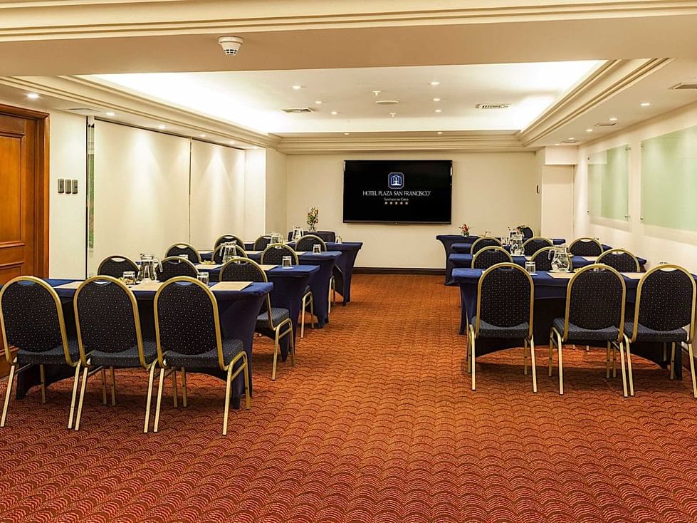 Classroom setup in Arrau Room at Hotel Plaza San Francisco