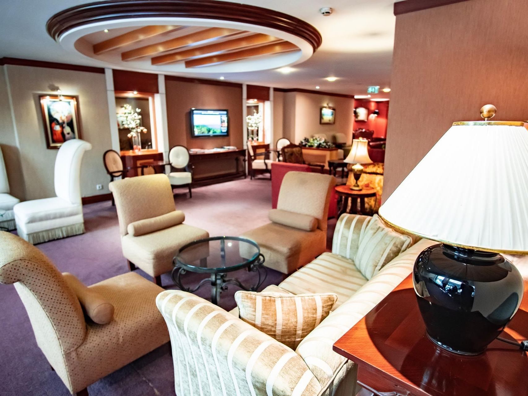 Comfortable relax area at Eresin taxim premier.