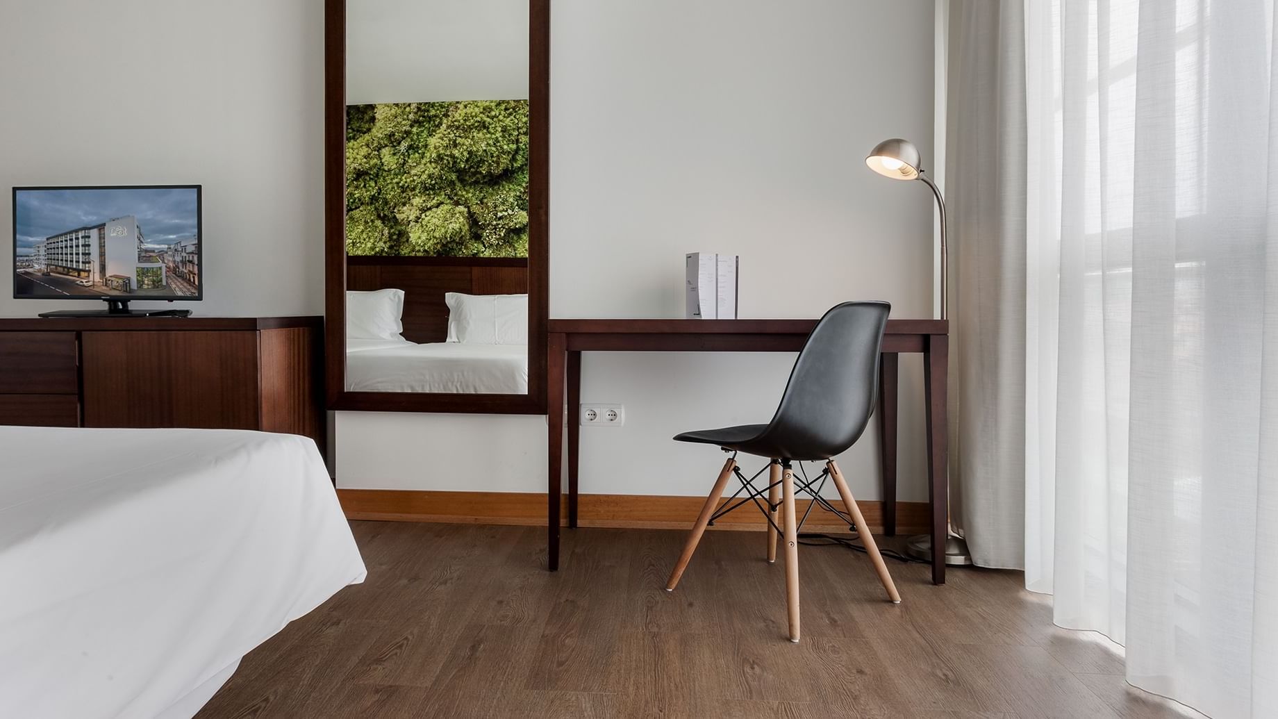 Desk & mirror in standards double at Bensaude Hotels Collection