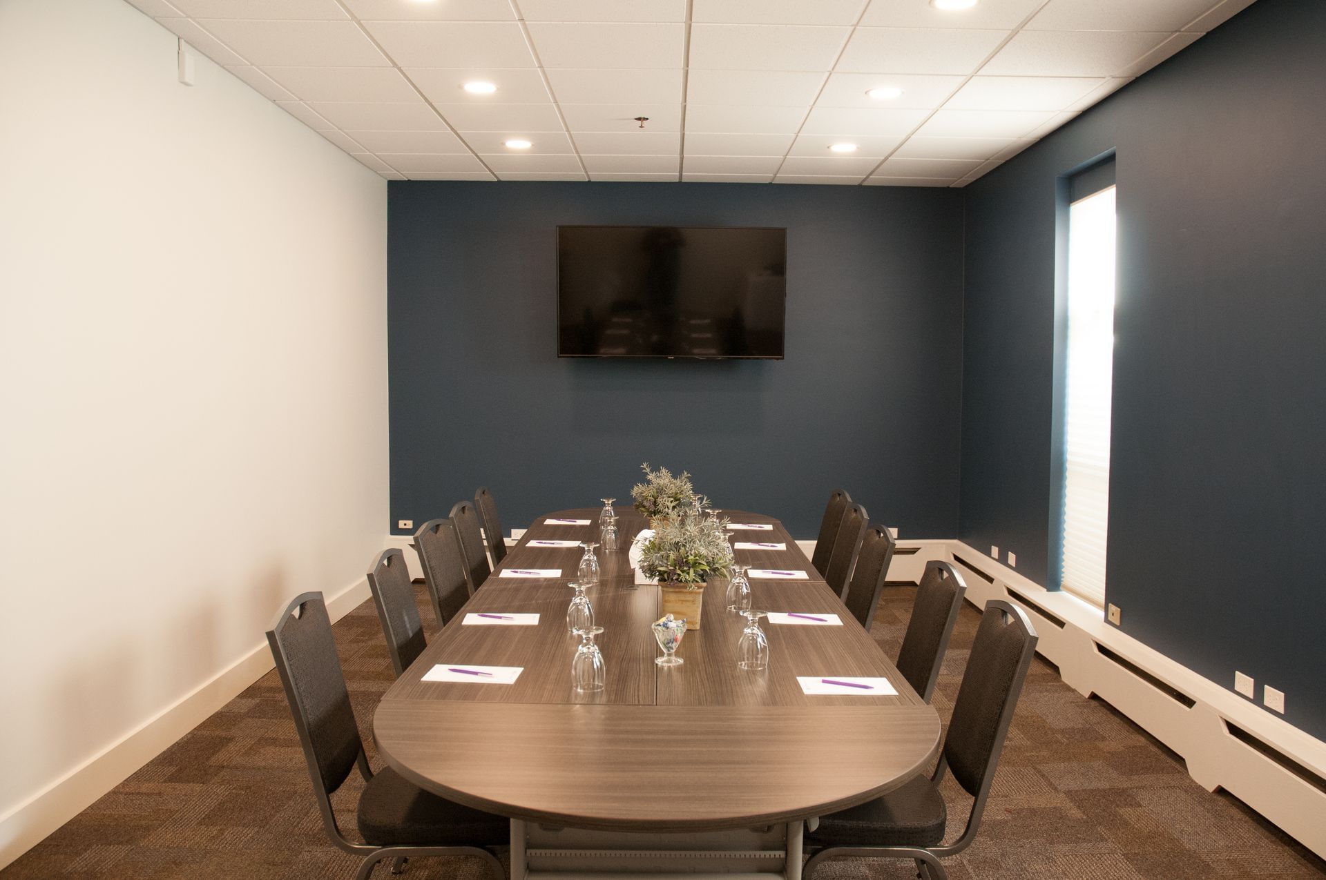 Coast High Country Inn - Executive Boardroom
