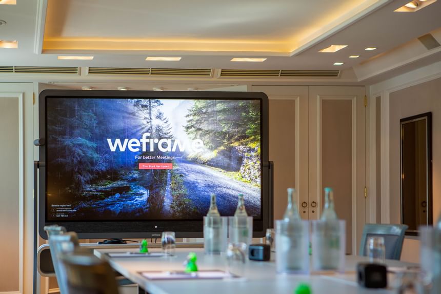 Multimedia Presentation System Weframe at Hotel Palace Munich