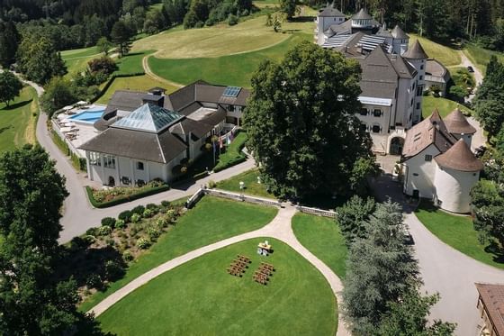 Bird-eye view of the area of Schloss Hotel Pichlarn
