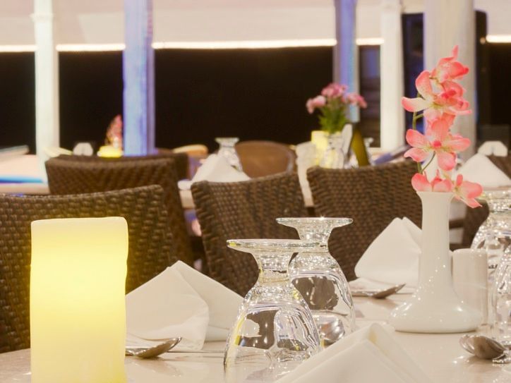 Close-up of a table at a wedding at Southern Palms Beach Club