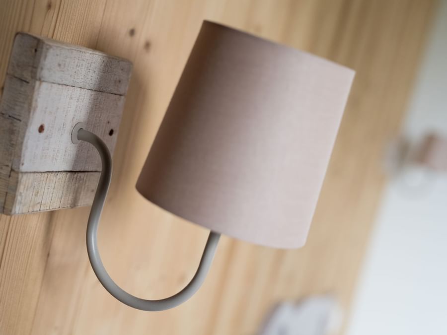 Closeup of Bed lamp in Chambre Confort at Le Kastelberg