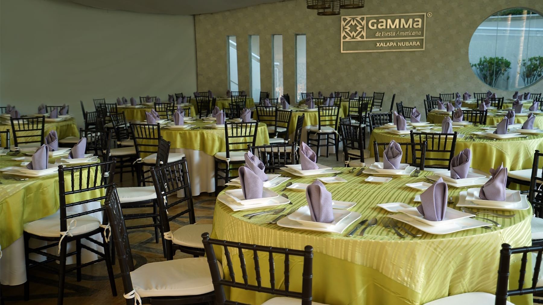 Restaurent interior in Gamma Xalapa Nubara of Gamma Hotels