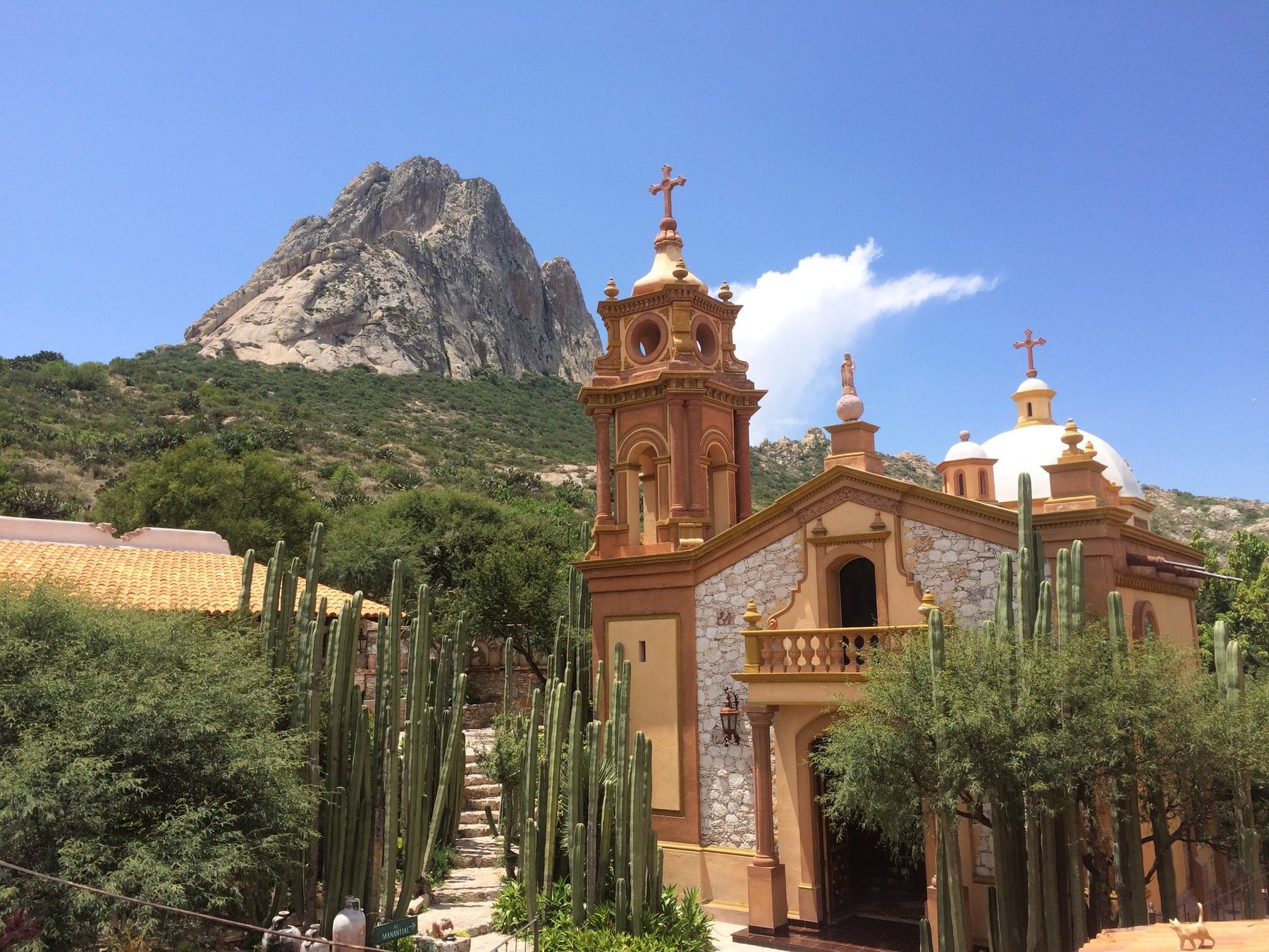 Cathedral near Peña de Bernal mountain peak, La Colección