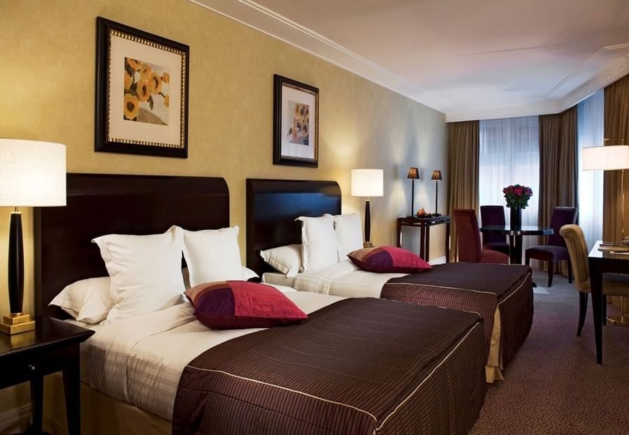 Chambre famille de l'hôtel Warwick Paris