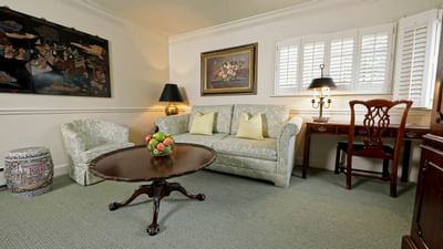 Living area in Queen Suite at Pine Inn