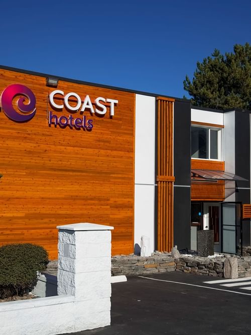 Exterior of Coast Metro Vancouver Hotel