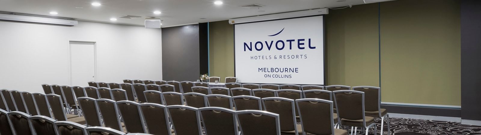 Interior of the meeting room at Novotel Melbourne on Collins