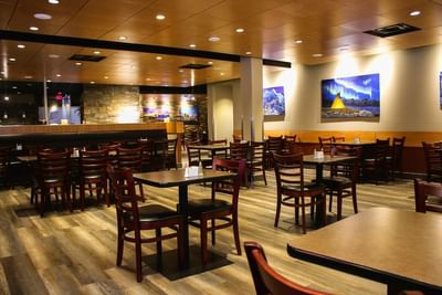 Arranged dining area at Stoney Nakoda Resort & Casino