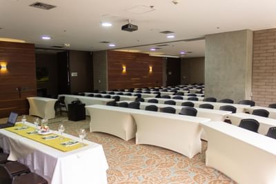 Classroom set-up in an auditorium at Diez Hotel Categoría