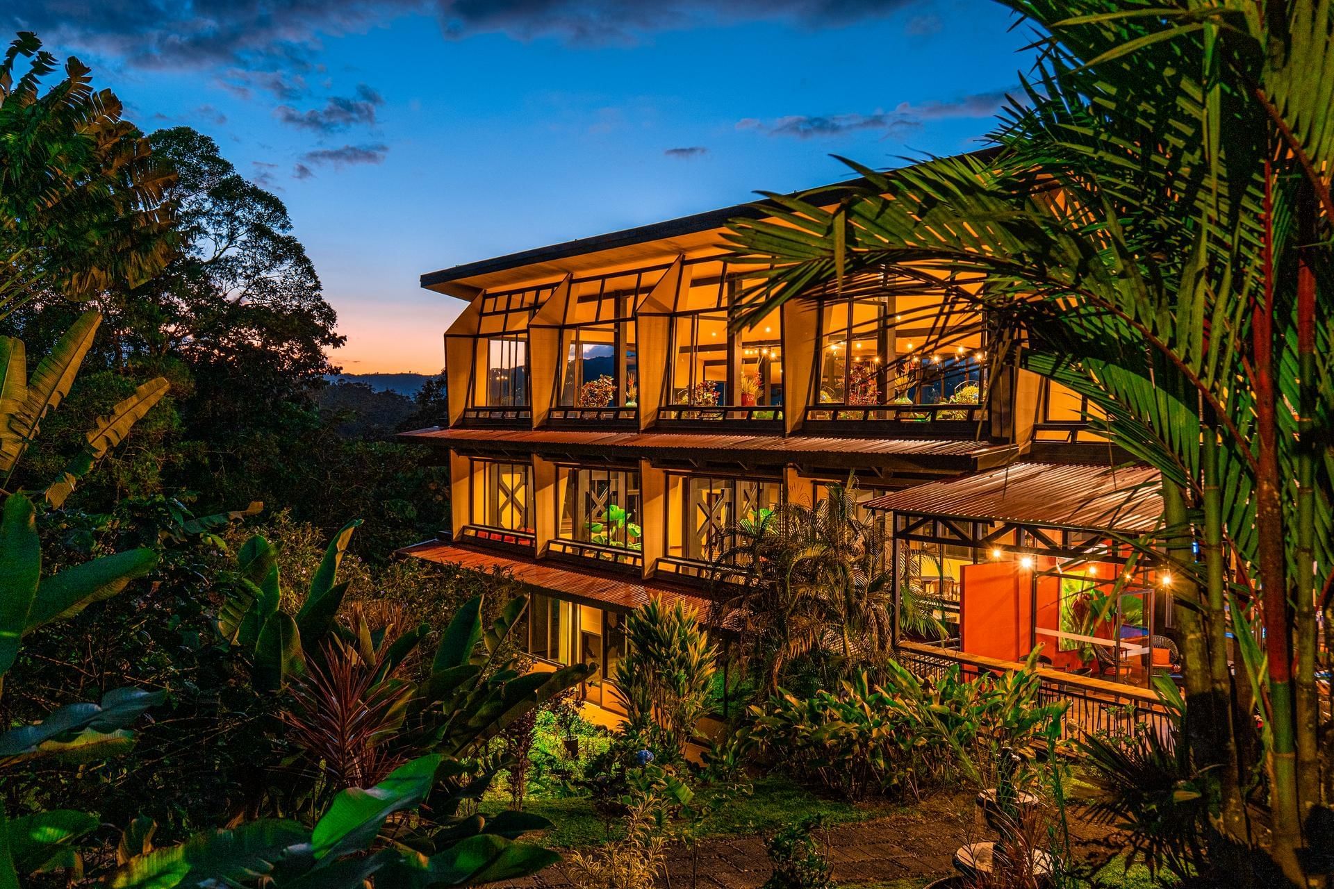 Photo Gallery - Hotel Arenal Kioro