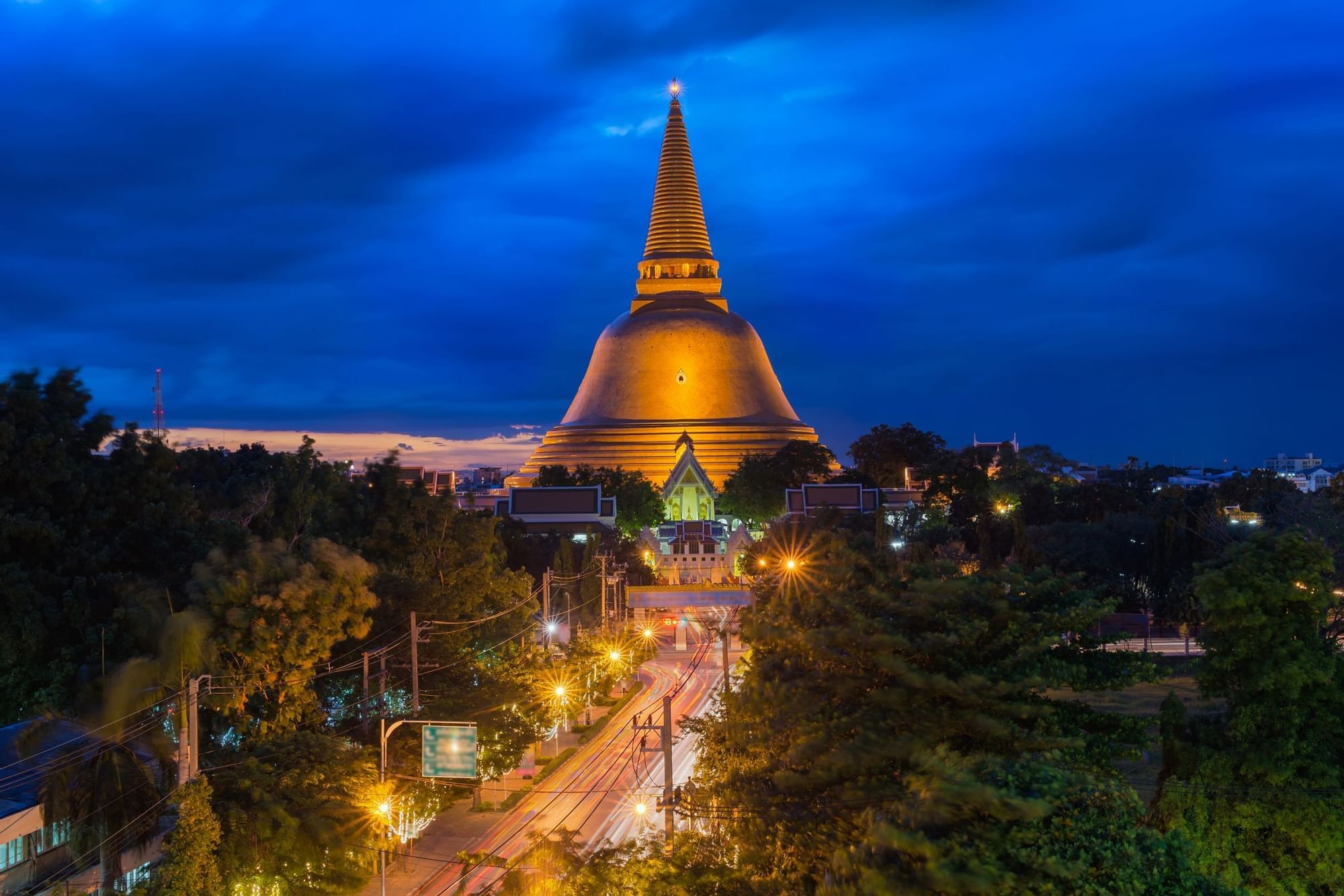 HOP INN Nakhon Pathom | Budget Hotel in Central Thailand