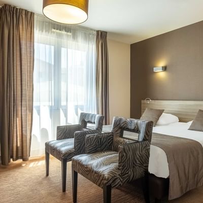 Supérieure 2 personnes