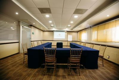 U-shaped table in the Turquoise Hall at Araiza Hotel Hermosillo