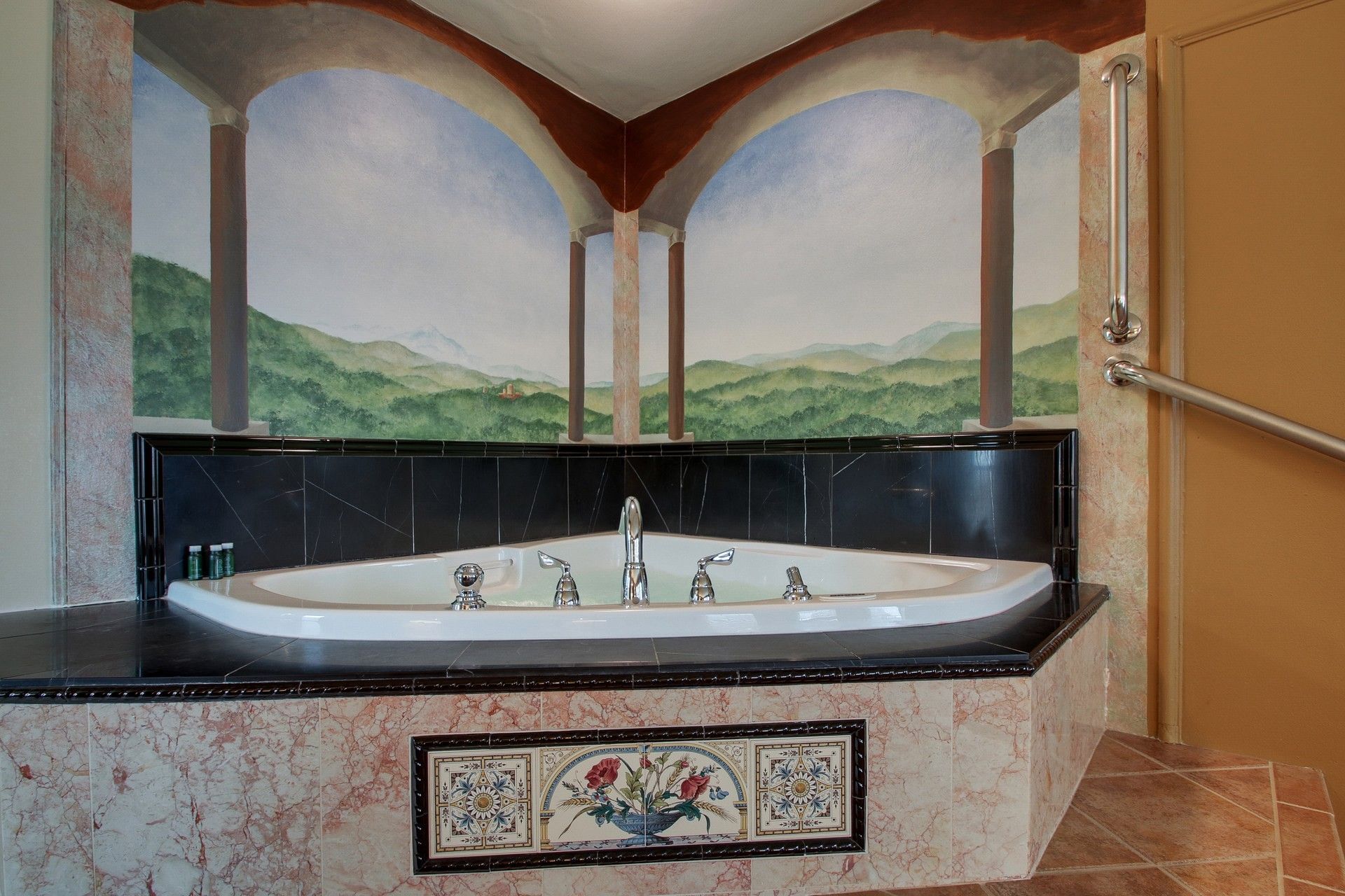 One Bedroom Whirlpool Suite | Knickerbocker on the Lake