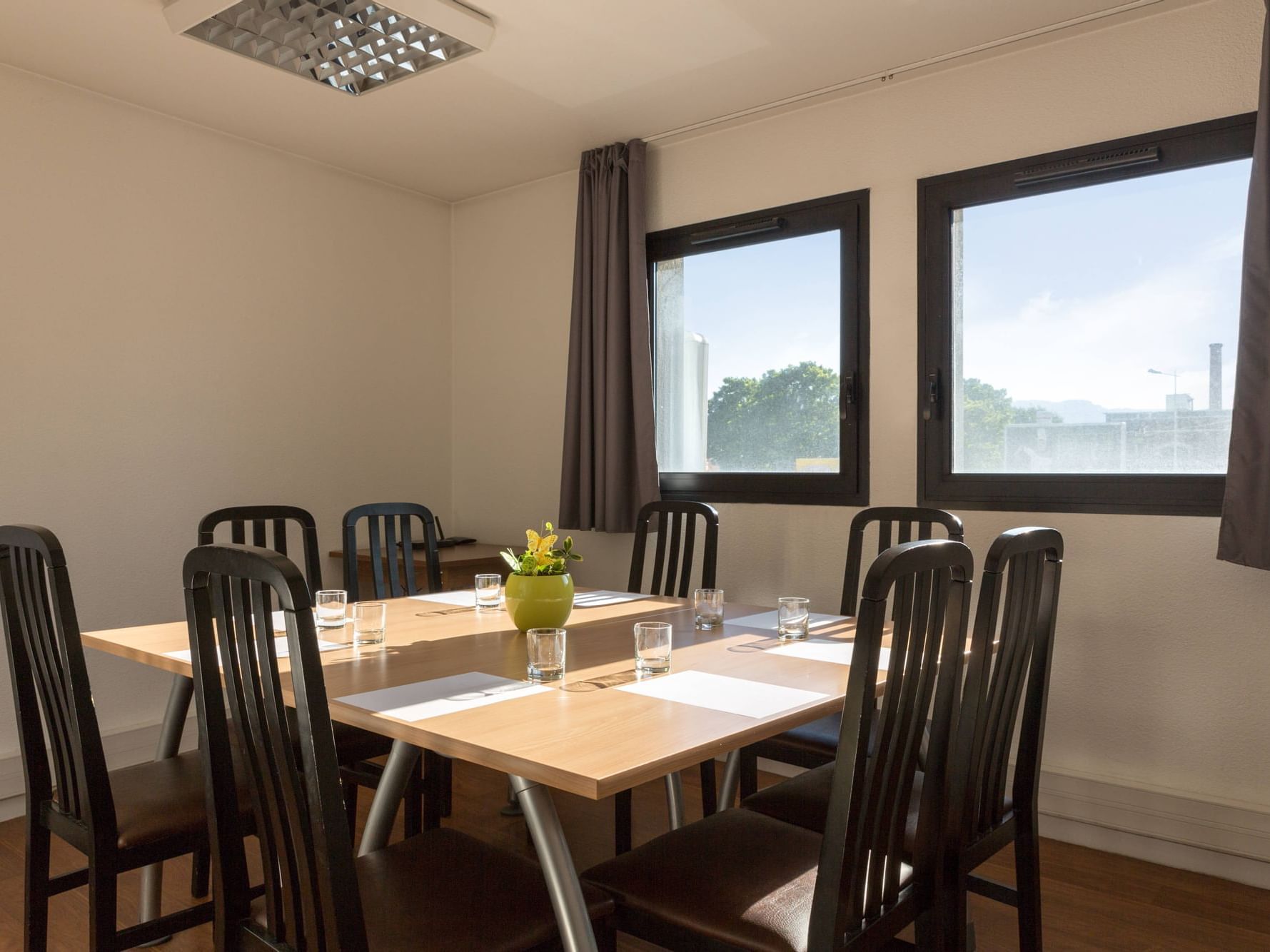 A Meeting room at Hotel Clermont Ferrand South Aubire