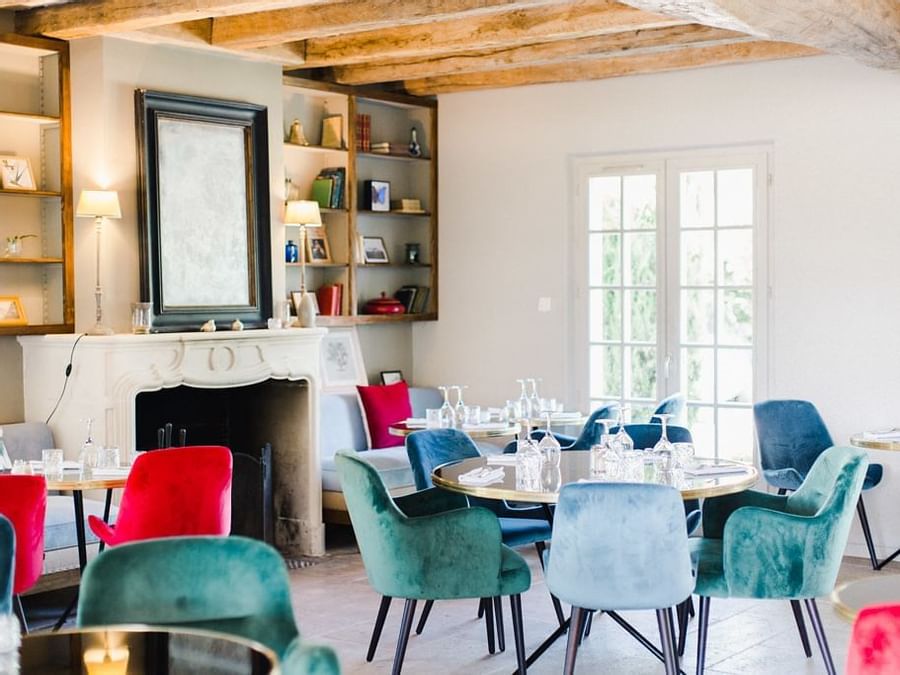 Interior of a dining area at Domaine de Bellevue
