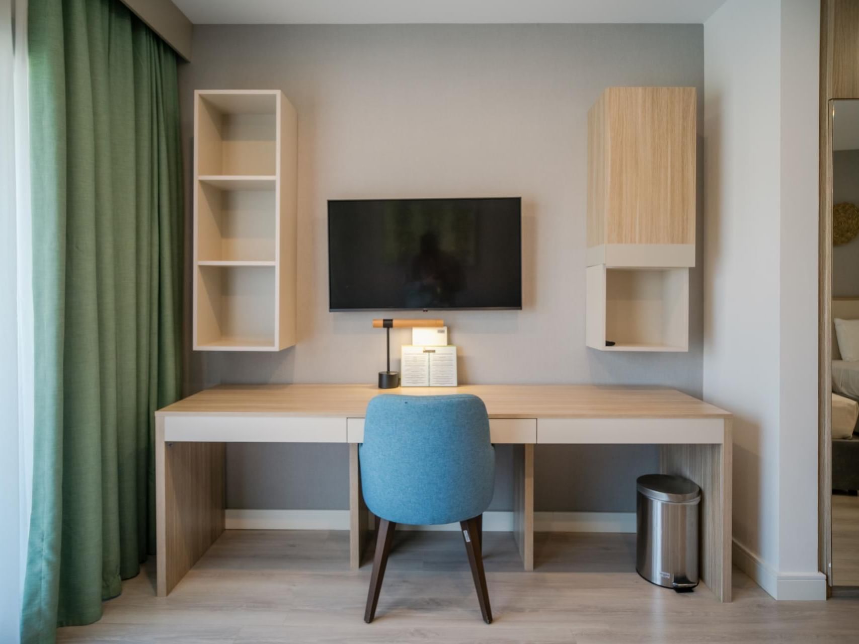 Workspace with TV in Double Suites at The Hub Acunmeyda