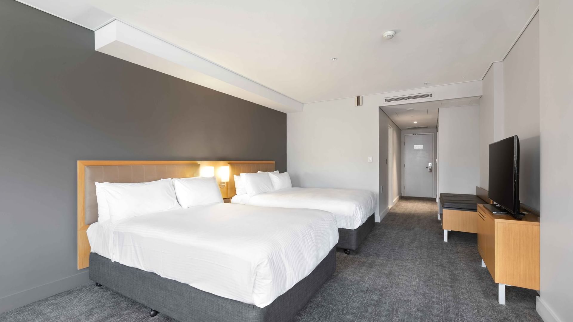 Novotel Sydney Darling Harbour Accommodation Room