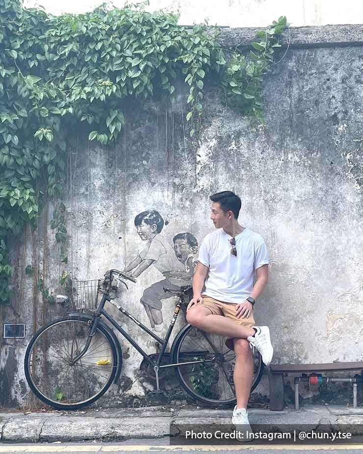 Penang Street Art: Kids on Bicycle - Lexis Suites Penang