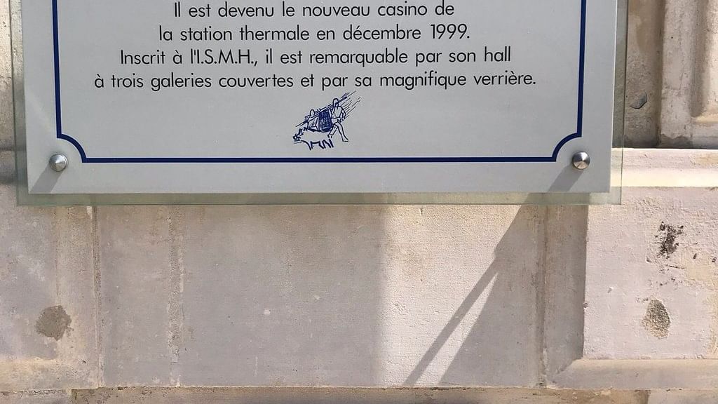 Plaque historique intitulée « L'HOTEL DU PARC »