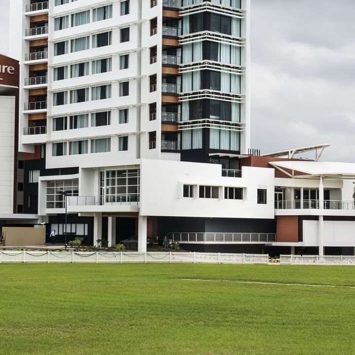 Hotel Exterior View at Mercure Sydney Liverpool 
