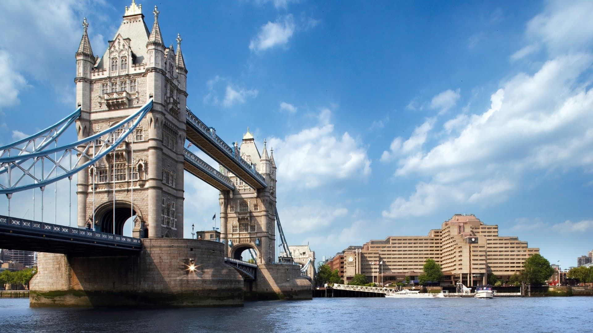 Luxury 5 & 4 Star Hotels London | Best Price Guaranteed | Guoman Hotels