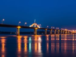 Thai–Lao Friendship Bridge near Hop Inn Hotel