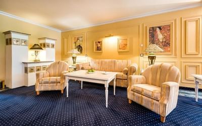 Living area in Comfort Superior Suite at Liebes Rot Flueh