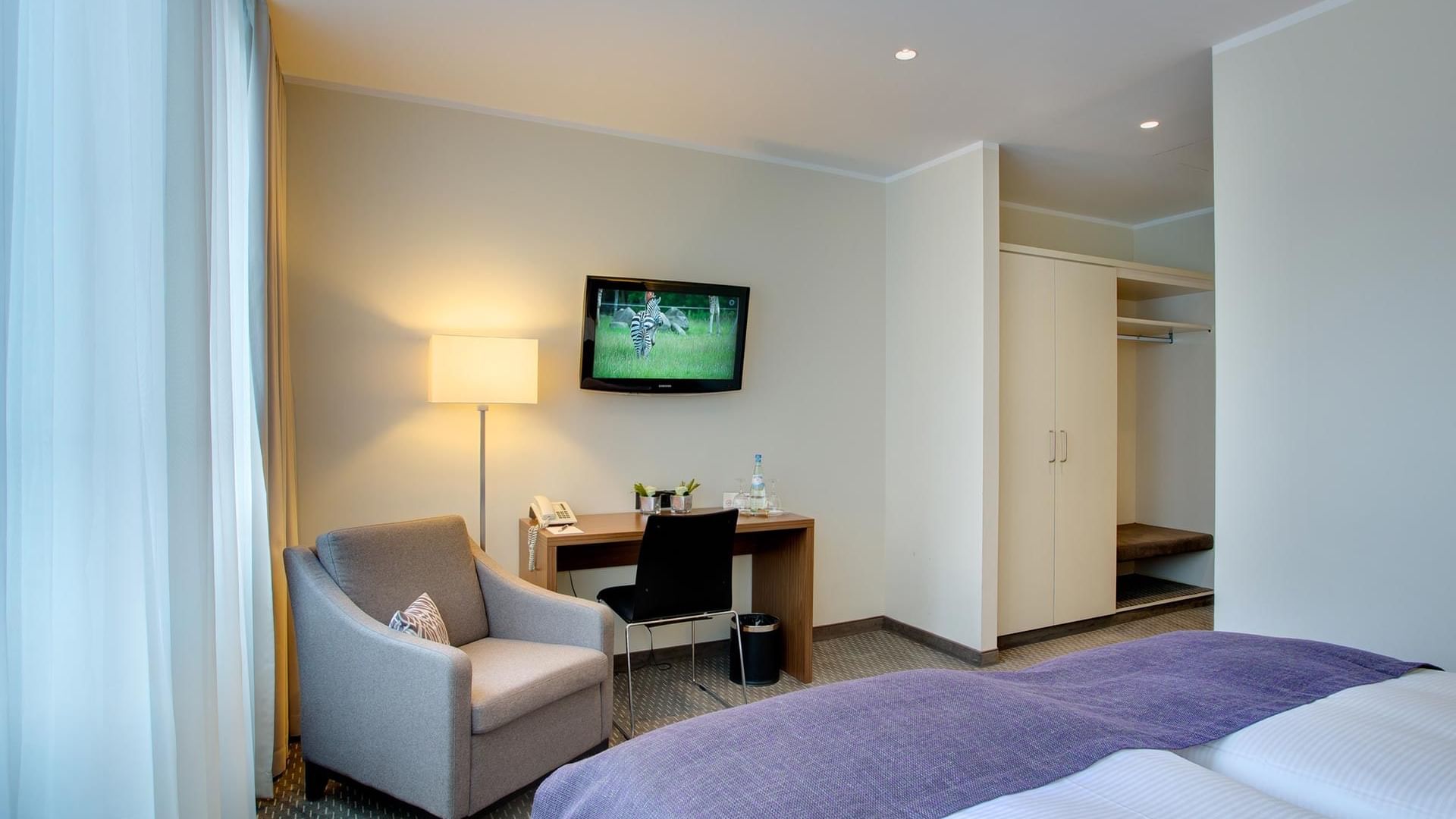 Comfortable and Spacious Twin Room at Sylter Hof Berlin