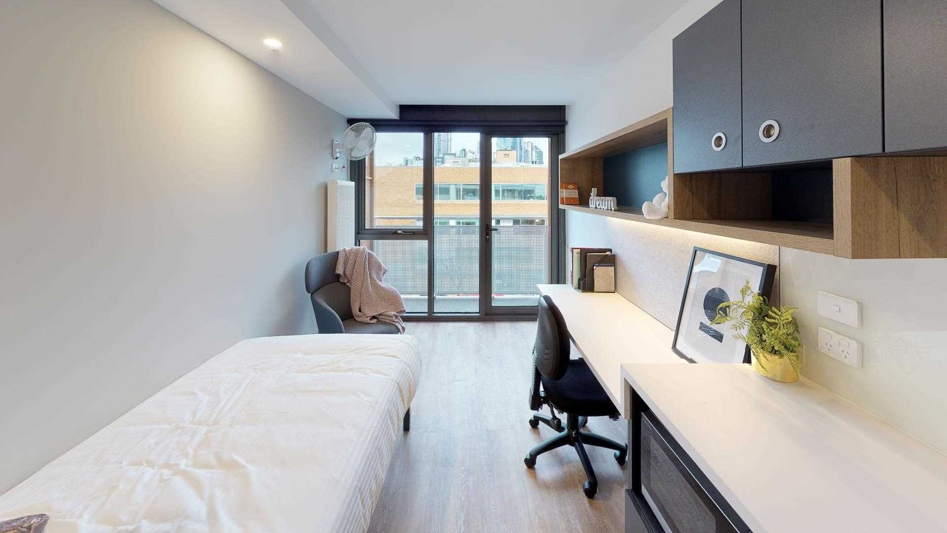 UniLodge @ Royal Melbourne - Large with Balcony - Bedroom