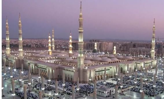 Madinah Almunawwarah  Beautiful mosques, Masjid, Sacred places