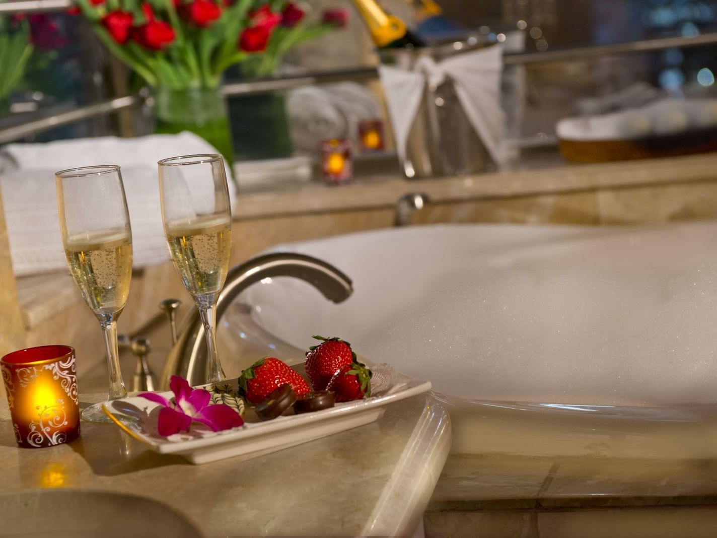 Two champagne glasses in Executive Guestroom at Kimberly Hotel